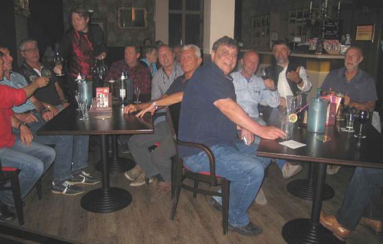 Männer begeistert von "Männern"