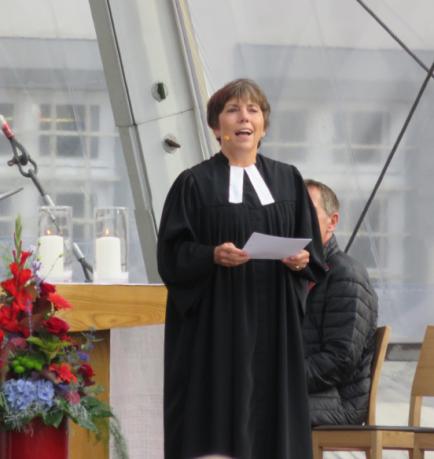 Sie hat nicht mit uns angestoßen